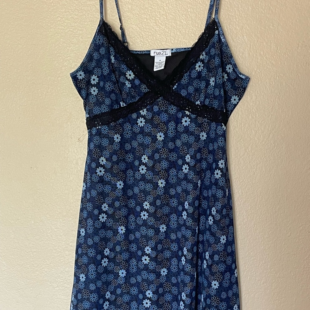 Rue 21 Blue Flower Print Lace Trim Cami Dress